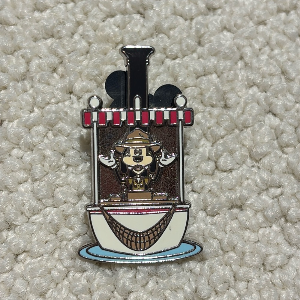 Disney Parks Jerrod Maruyama Goofy Pin 2021